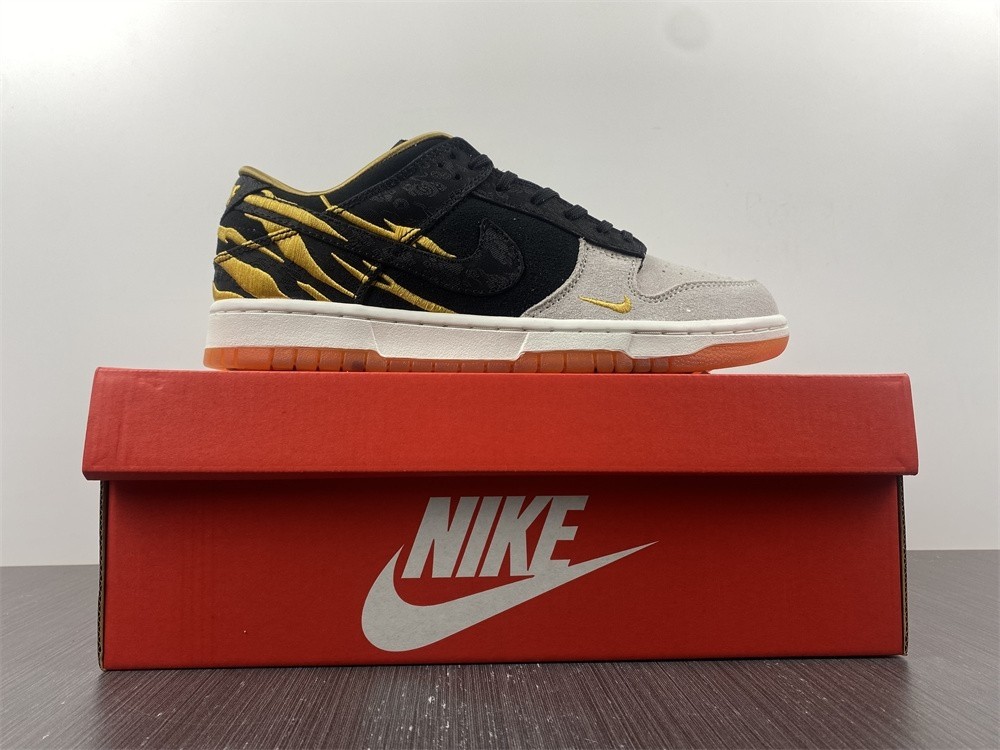 Nike Dunk Low CNY Year of the Tiger (GS) DQ5351-001
