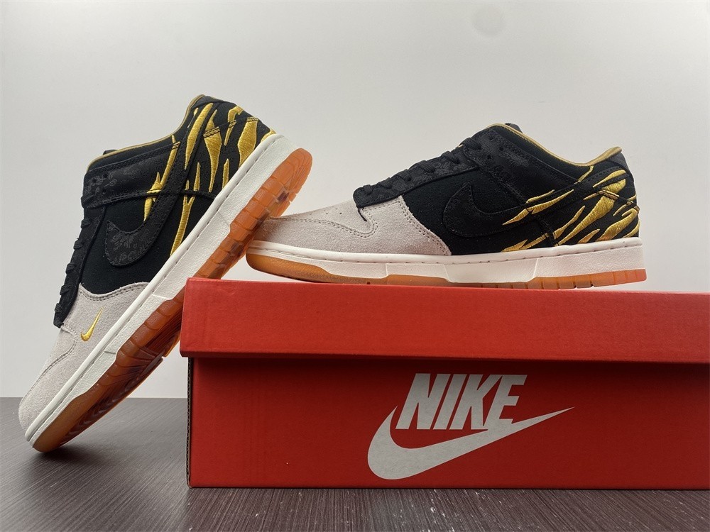 Nike Dunk Low CNY Year of the Tiger (GS) DQ5351-001