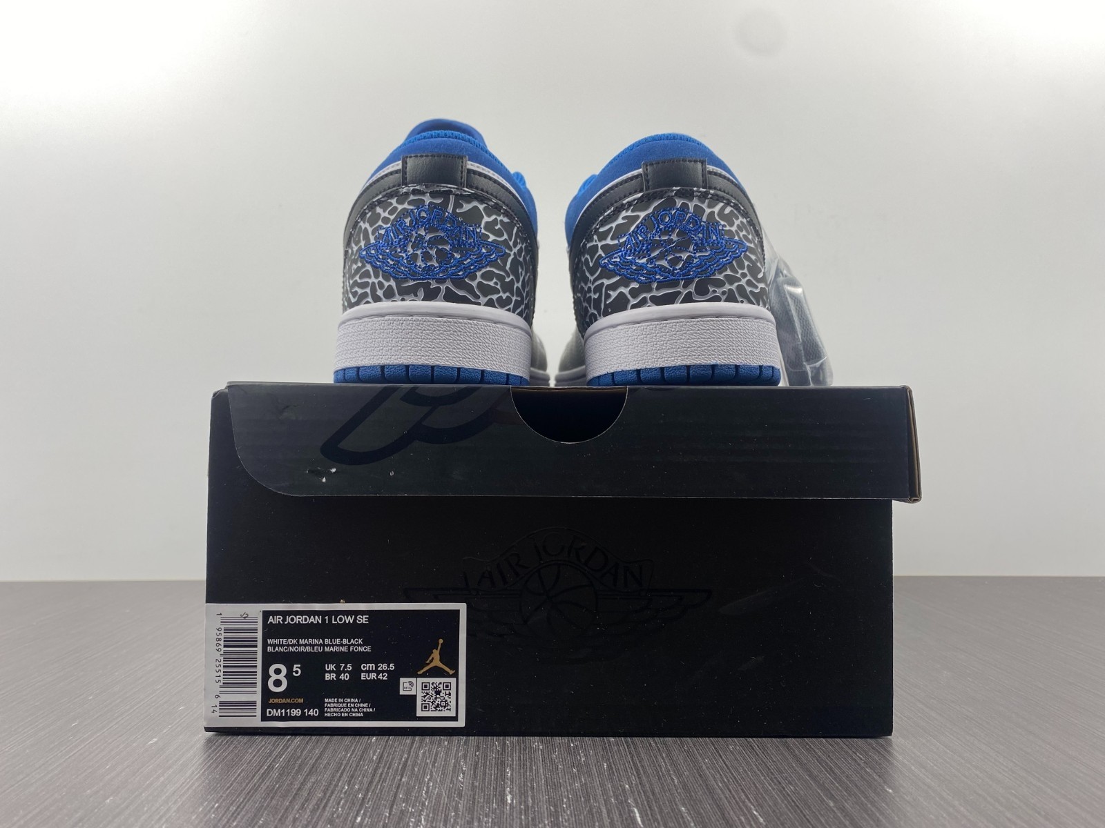 Air Jordan 1 Low SE True Blue - DM1199-140