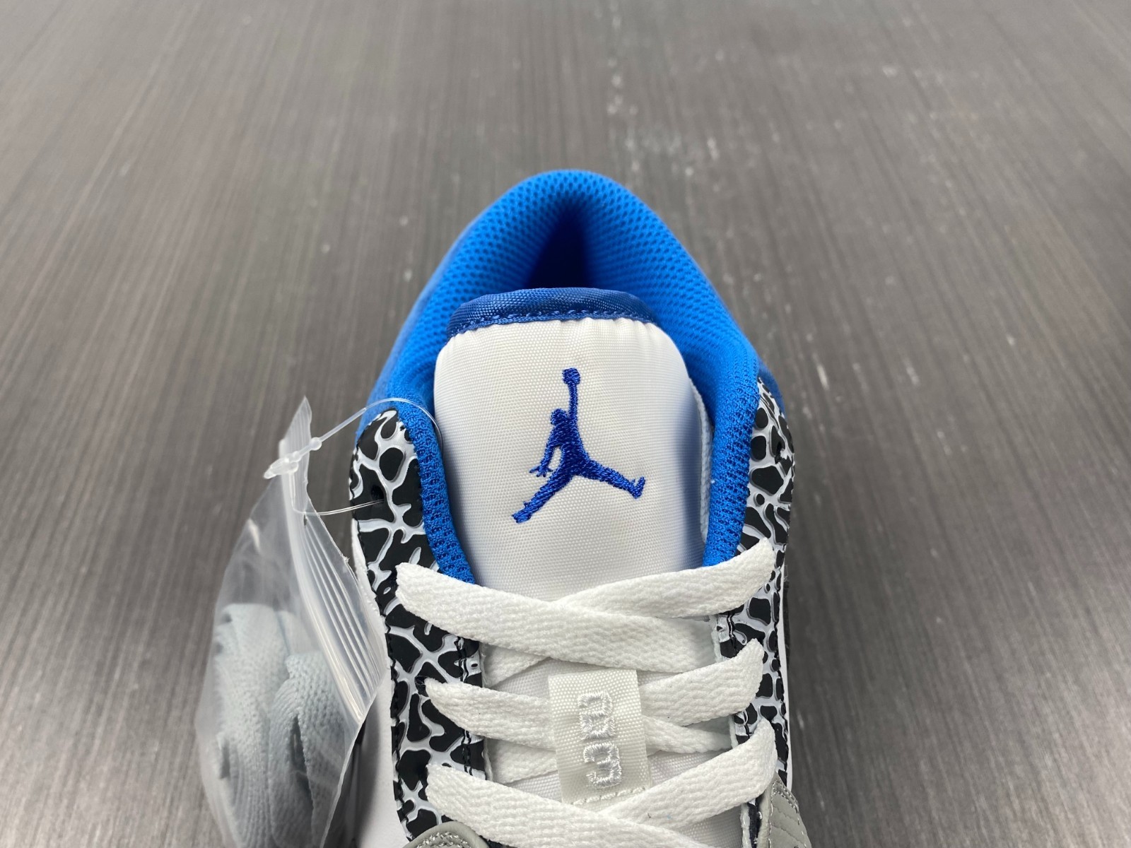 Air Jordan 1 Low SE True Blue - DM1199-140