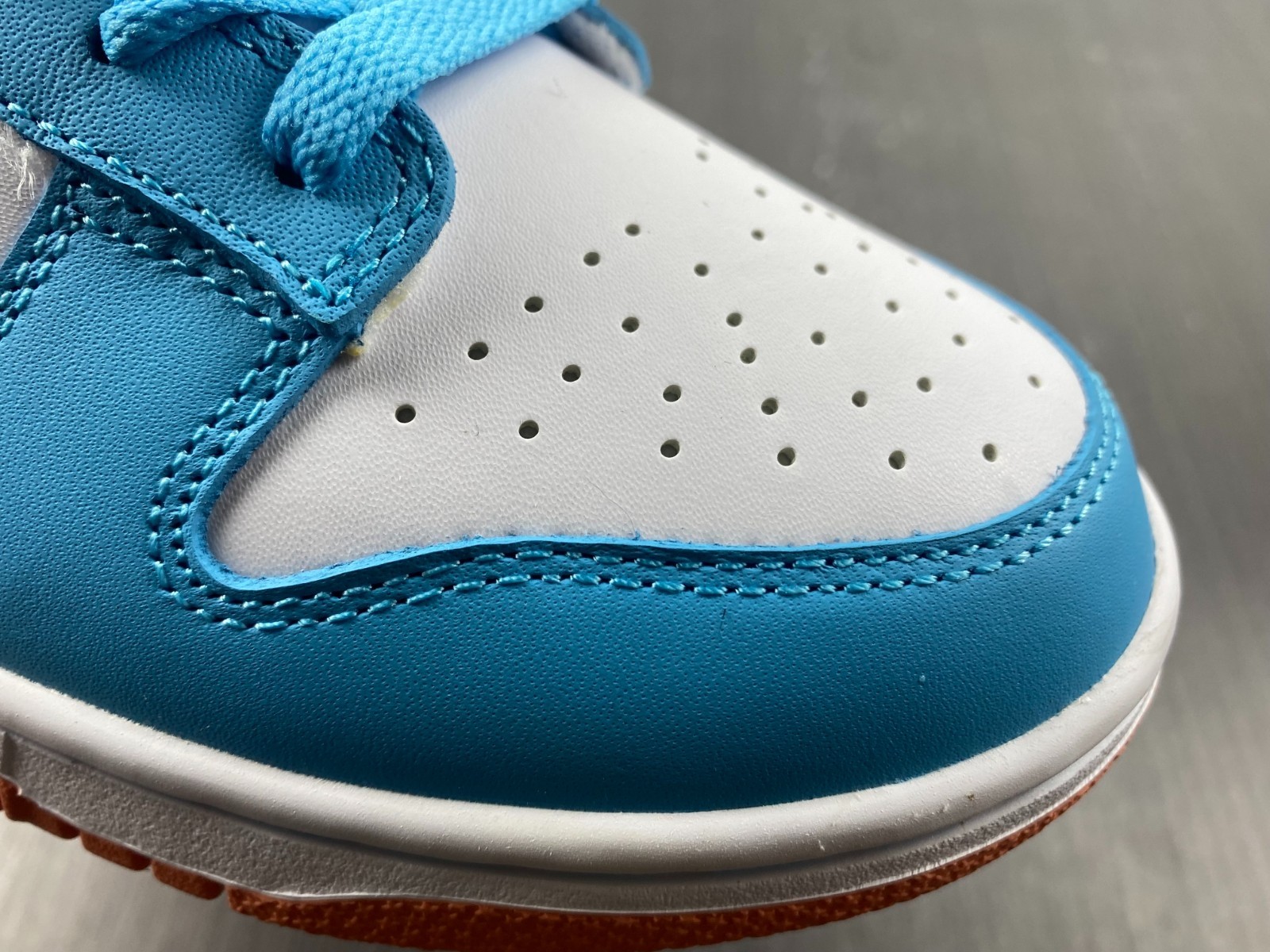 Nike Dunk Low Kyrie Irving Baltic Blue DN4179-400