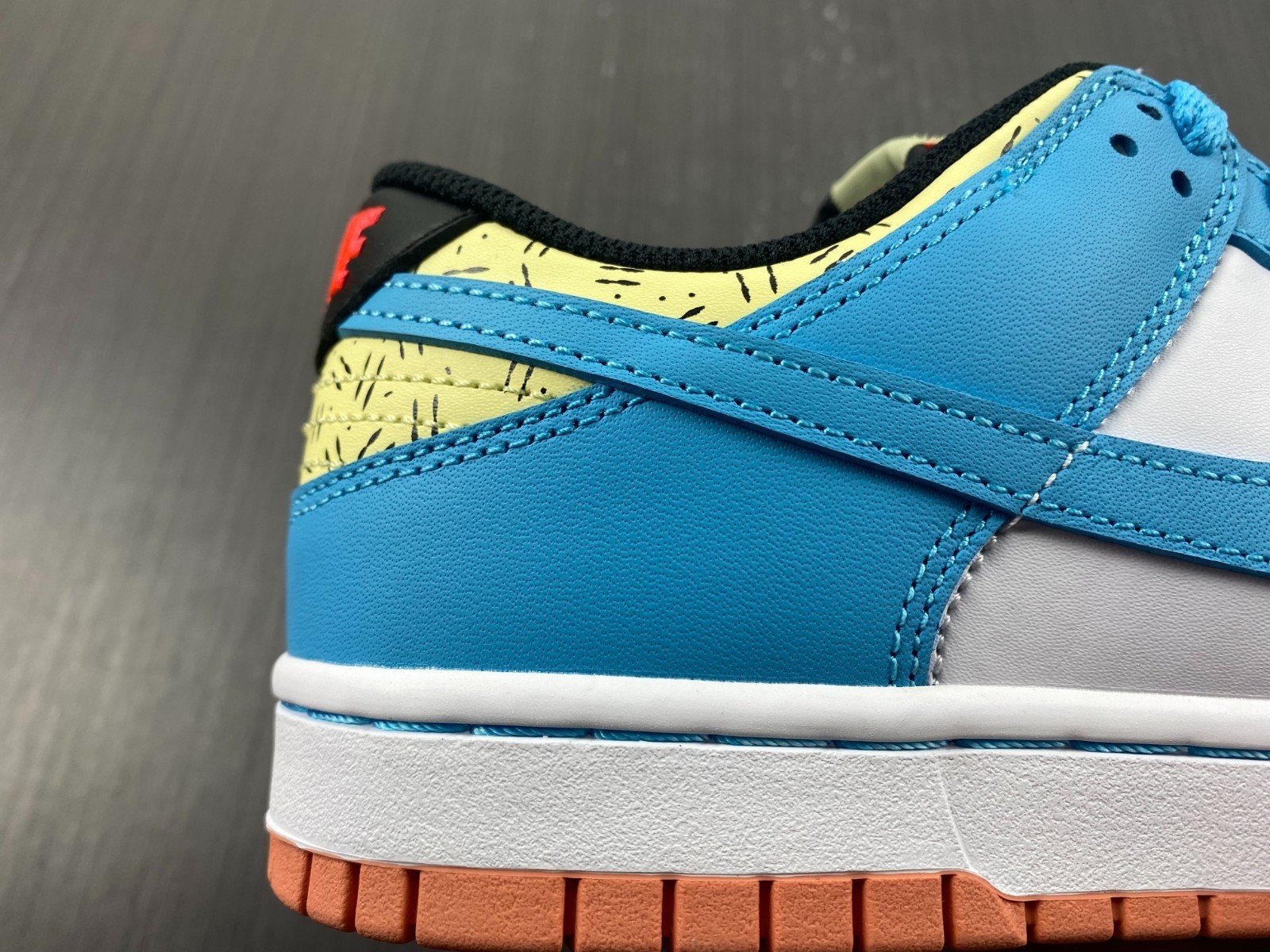 Nike Dunk Low Kyrie Irving Baltic Blue DN4179-400