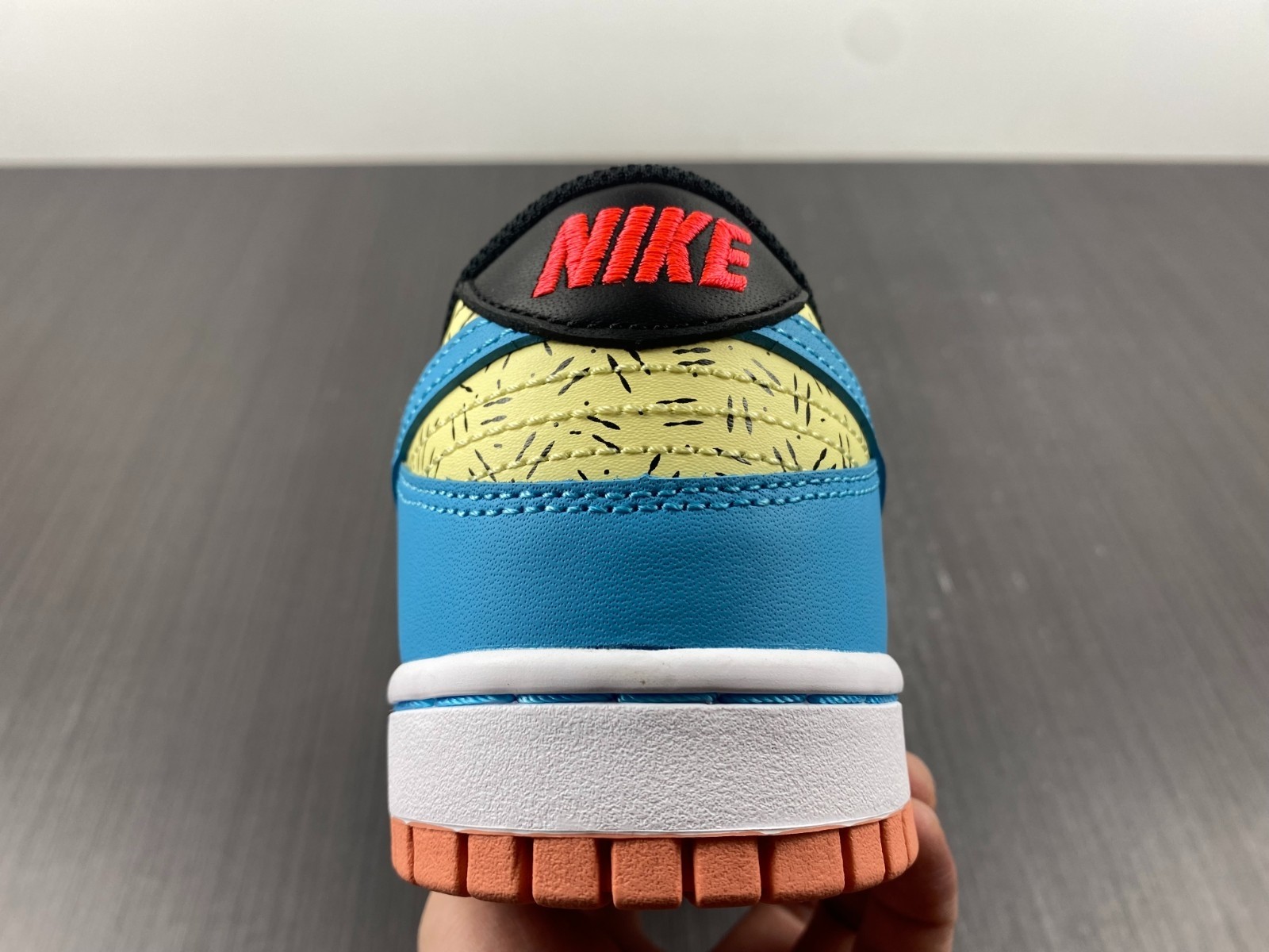 Nike Dunk Low Kyrie Irving Baltic Blue DN4179-400