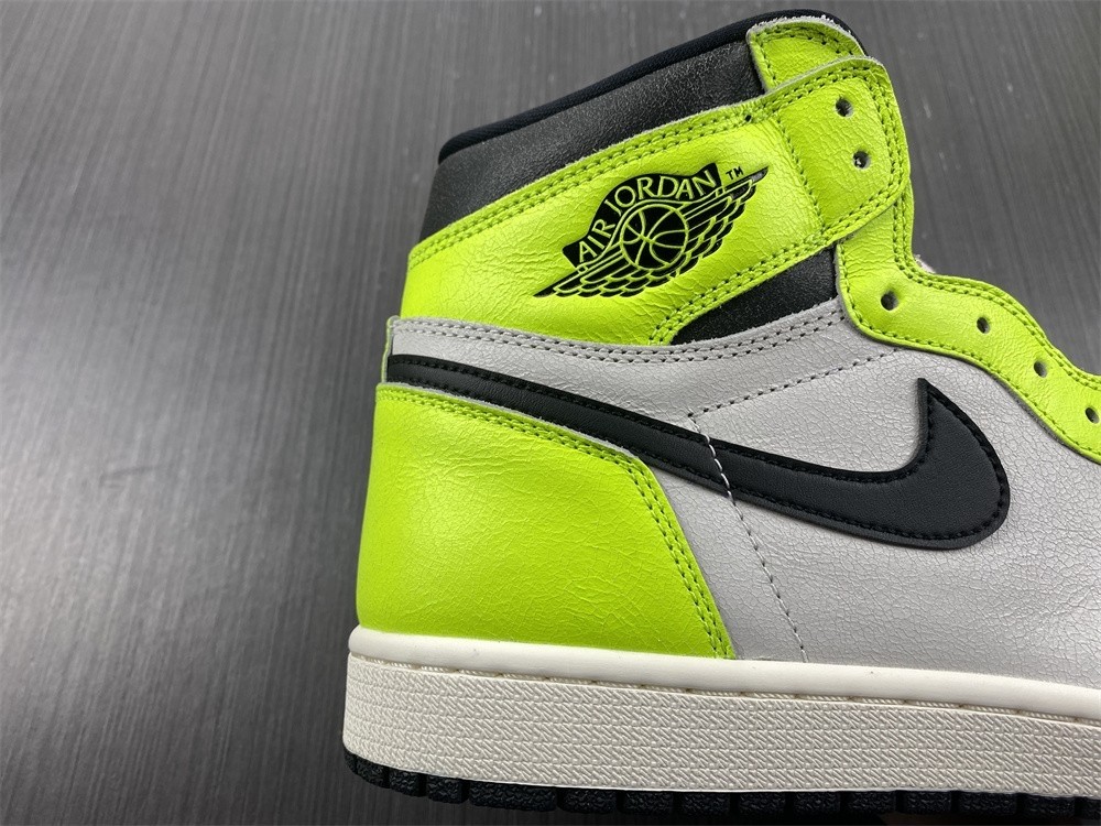 Air Jordan 1 High OG "Visionaire" 555088-702