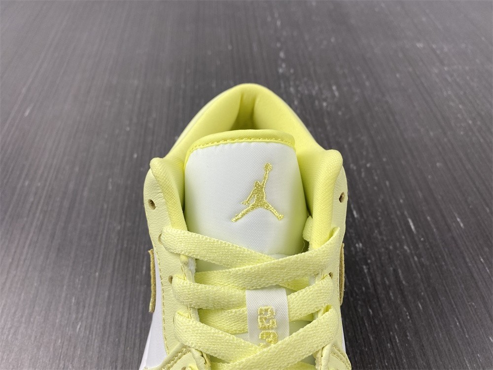 Air Jordan 1 Low "White/Lemonade" DC0774-007