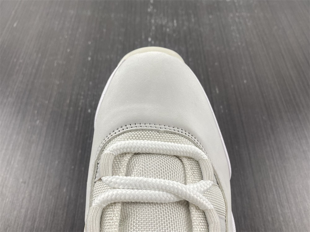 Air Jordan 11 Platinum Tint 378037-016