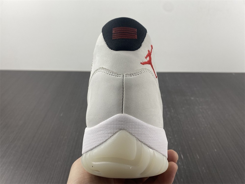 Air Jordan 11 Platinum Tint 378037-016