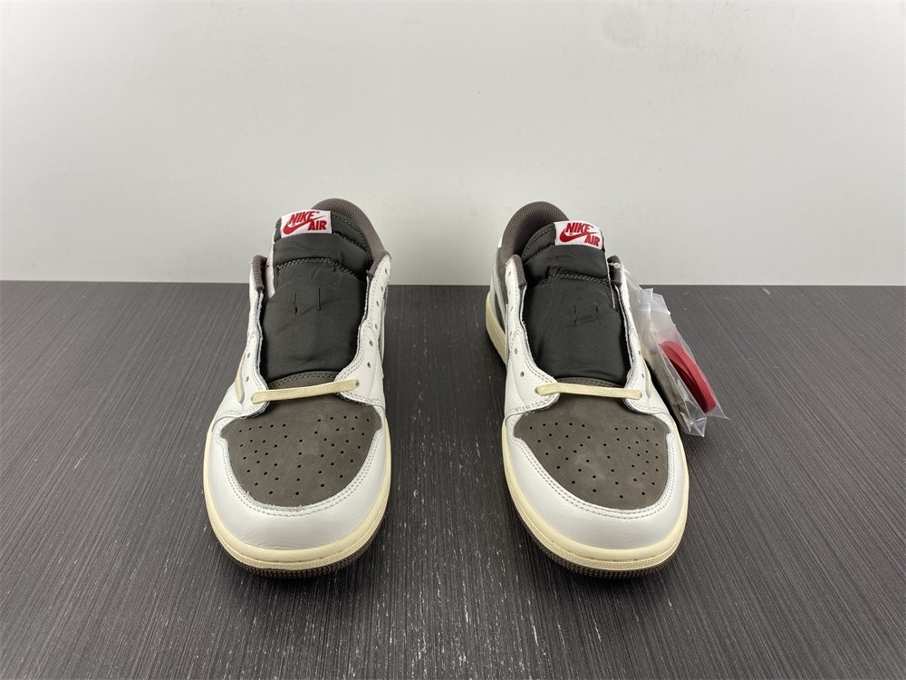 TRAVIS SCOTT X AIR JORDAN 1 LOW OG “REVERSE MOCHA” DM7866-162