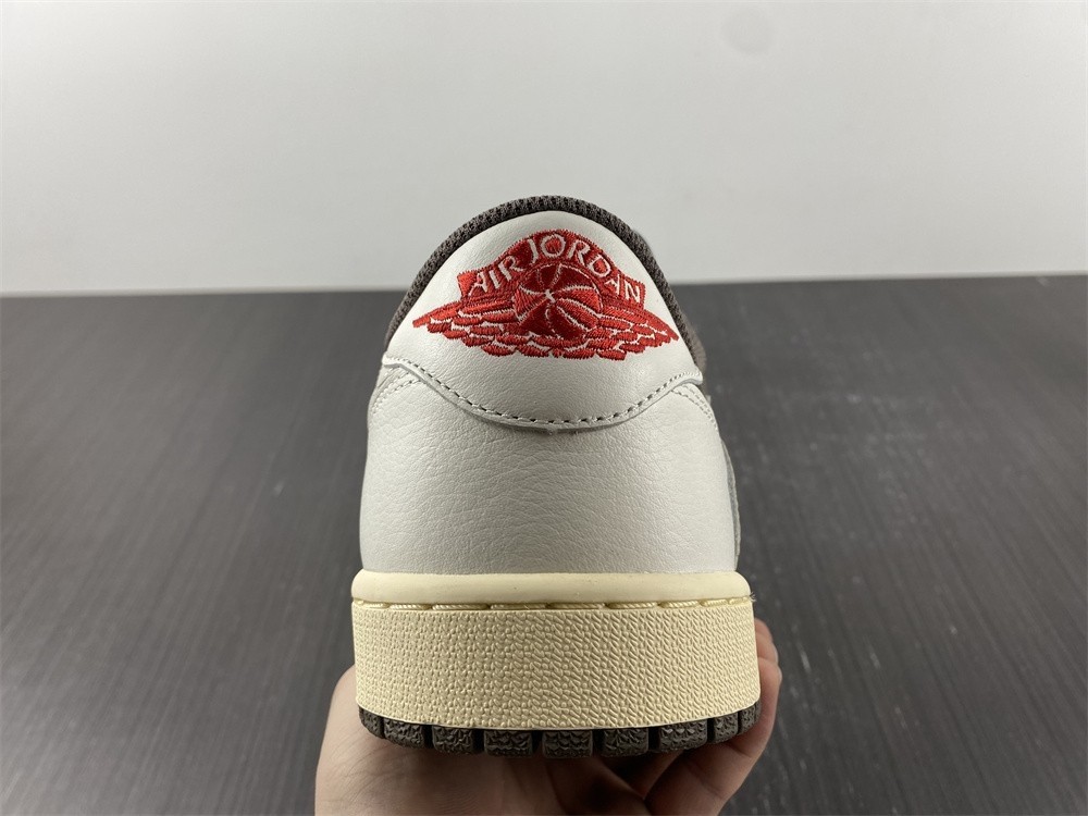 TRAVIS SCOTT X AIR JORDAN 1 LOW OG “REVERSE MOCHA” DM7866-162