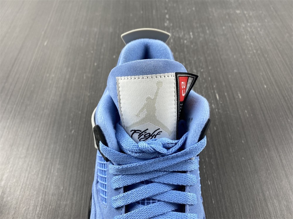 Air Jordan 4 SE “University Blue” CT8527-400