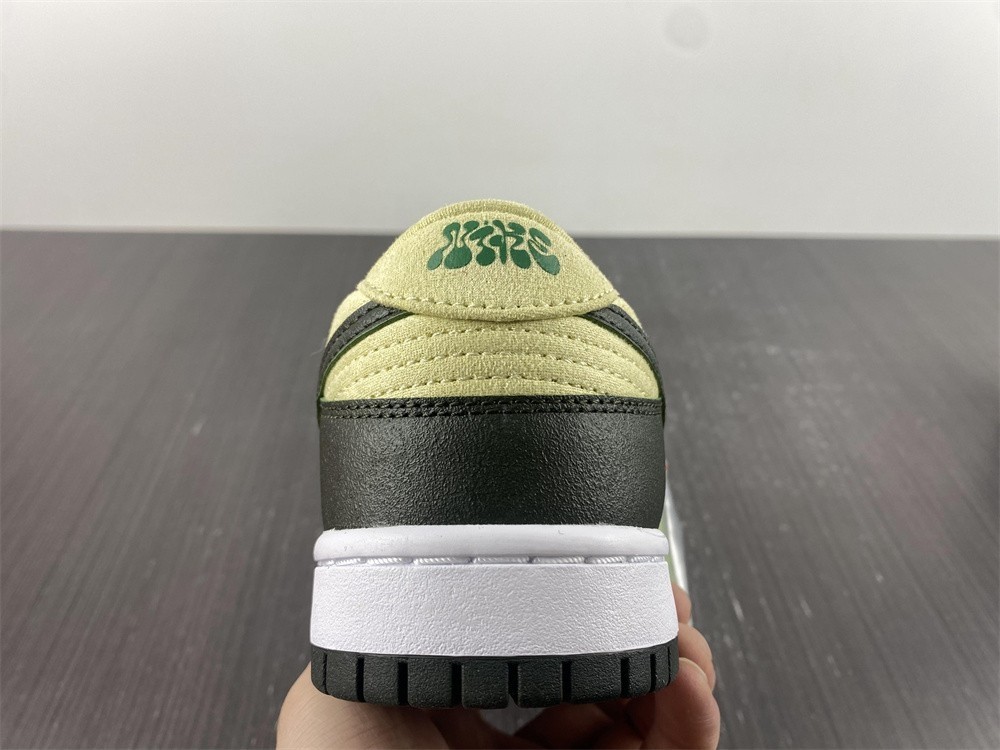 Nike Dunk Low Avocado (W) - DM7606-300