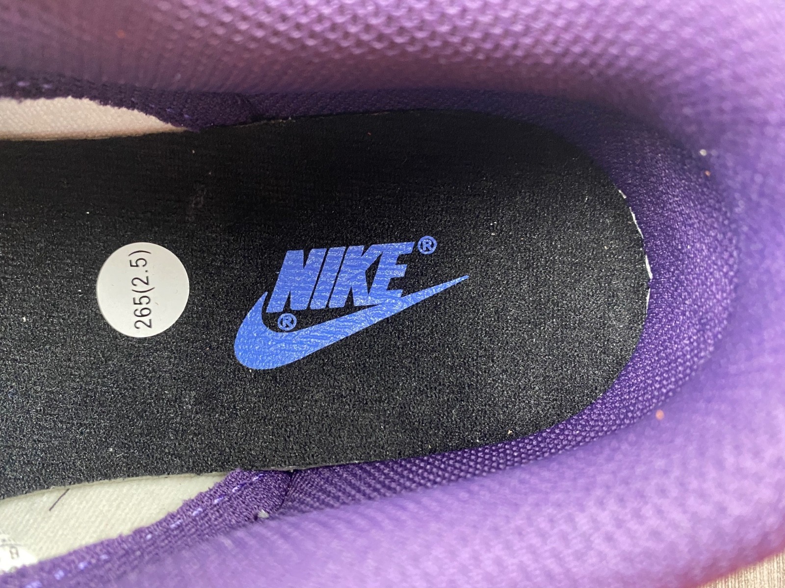 Nike Dunk Low Chenille Swoosh DQ7683-100