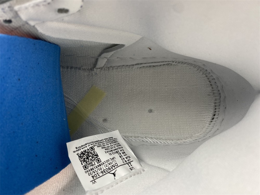 Air Jordan 1 High OG WMNS Denim DM9036-104