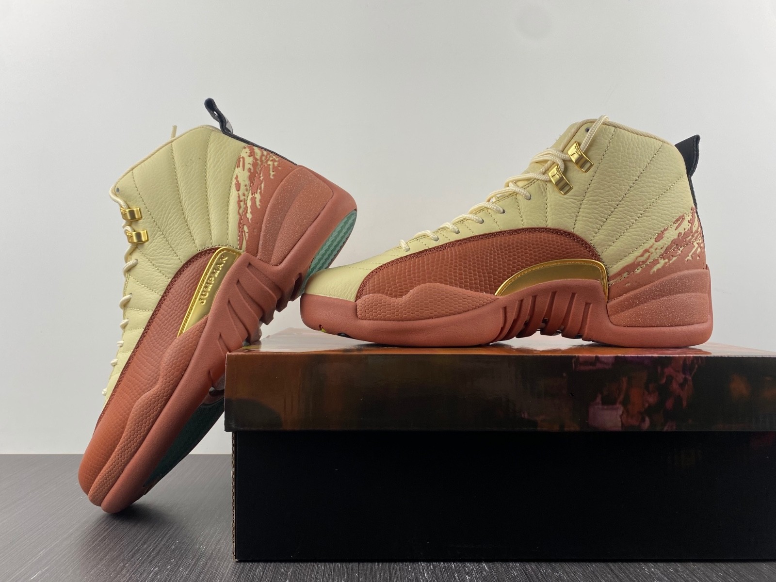 Air Jordan 12 Retro Eastside Golf - DV1758-108