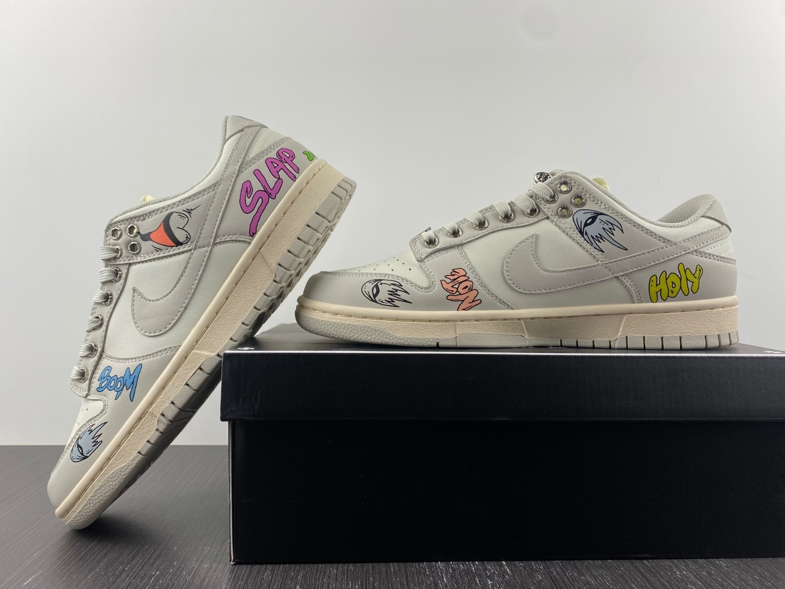 Nike Dunk Low Ch**me He**ts - DD1503-107