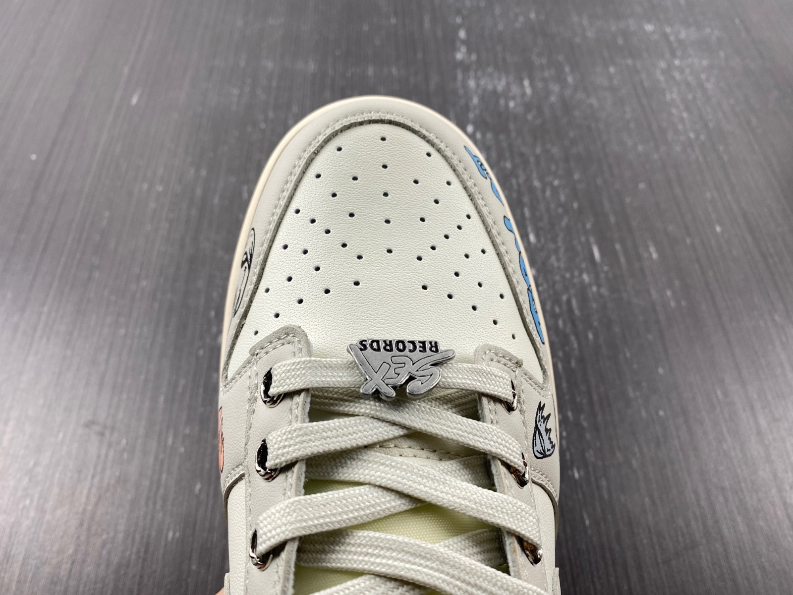 Nike Dunk Low Ch**me He**ts - DD1503-107