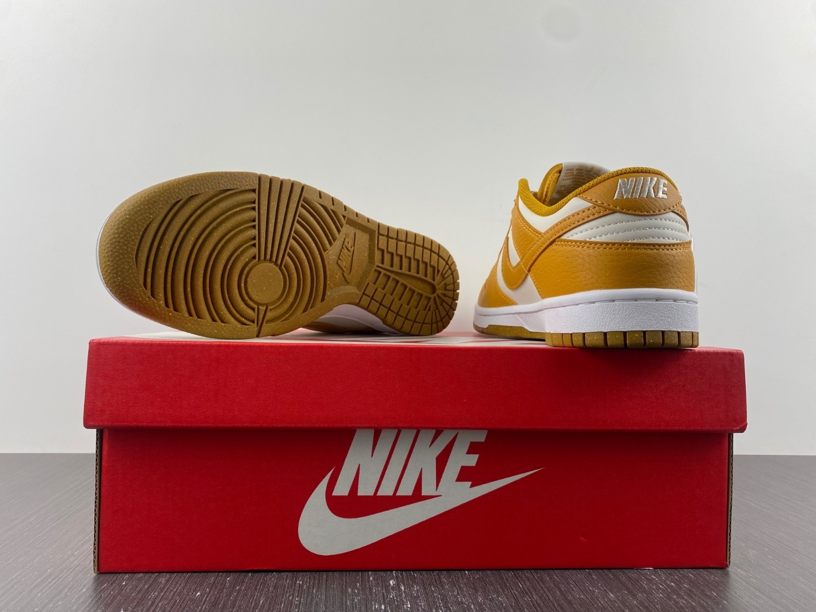Nike Dunk Low Next Nature Phantom (W) DN1431-001