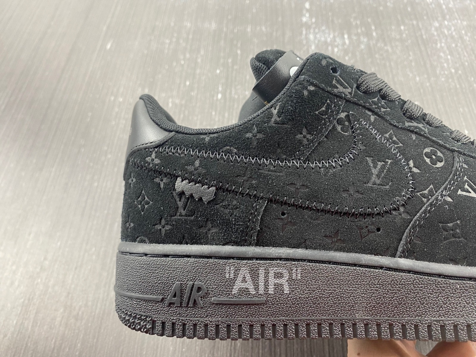 L-V And Nike "Air Force 1" By Virgil Abloh - Black / Black. 1A9VD7