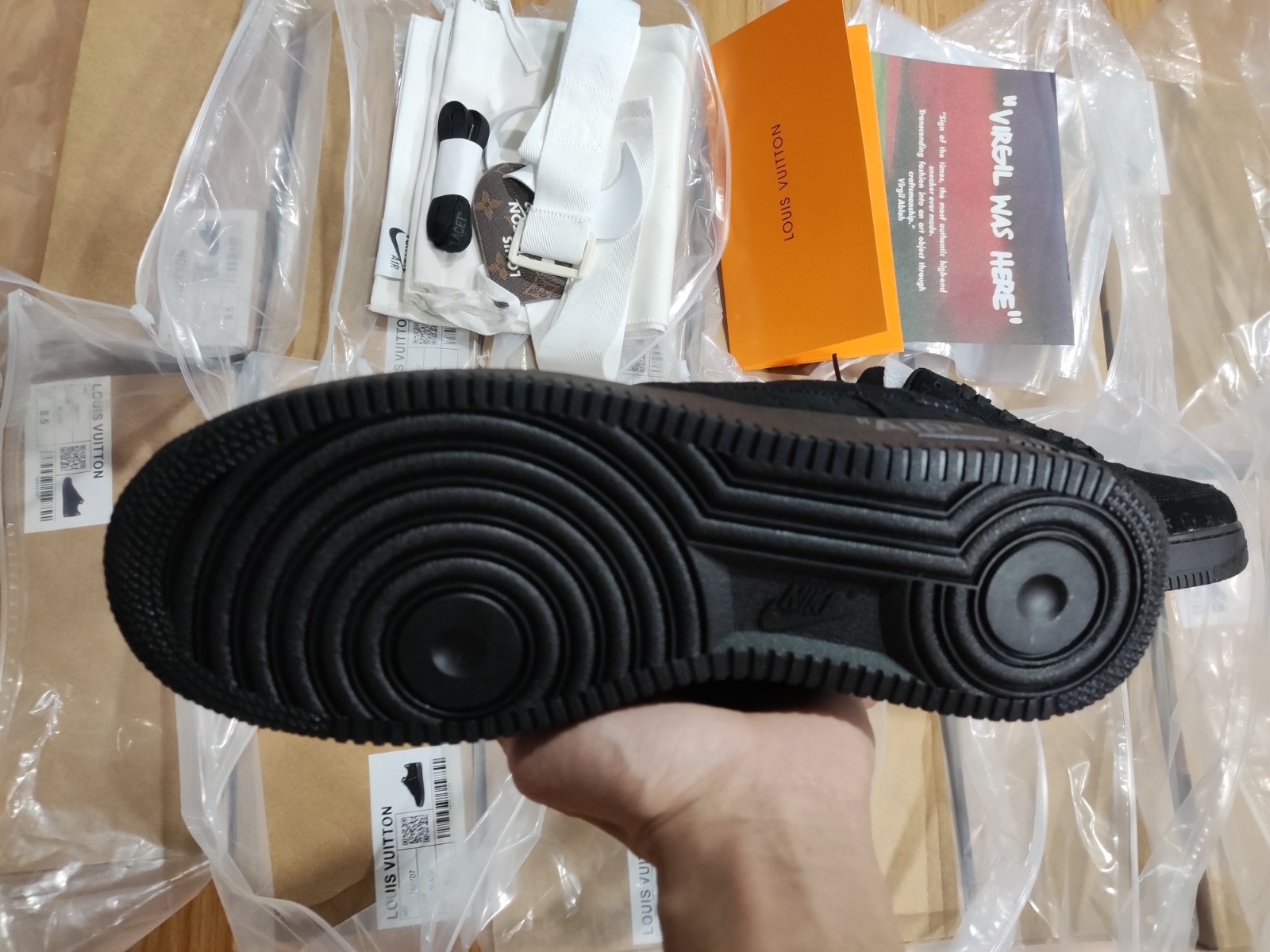 L-V And Nike "Air Force 1" By Virgil Abloh - Black / Black. 1A9VD7