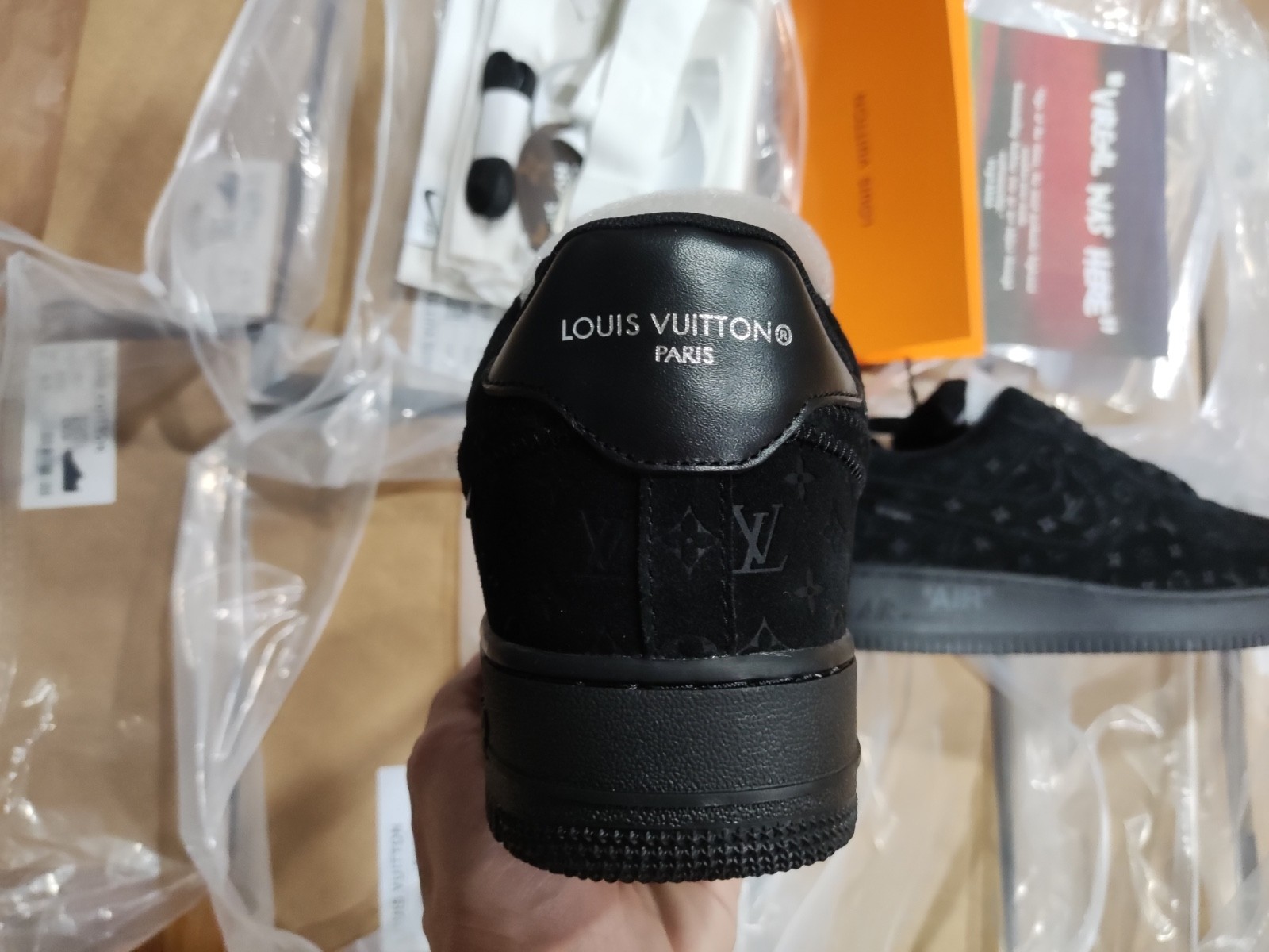 L-V And Nike "Air Force 1" By Virgil Abloh - Black / Black. 1A9VD7
