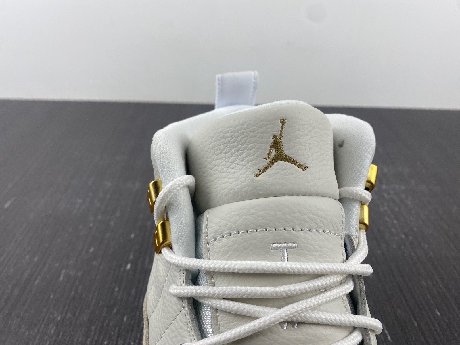 Air Jordan 12 Retro OVO White - 873864-102