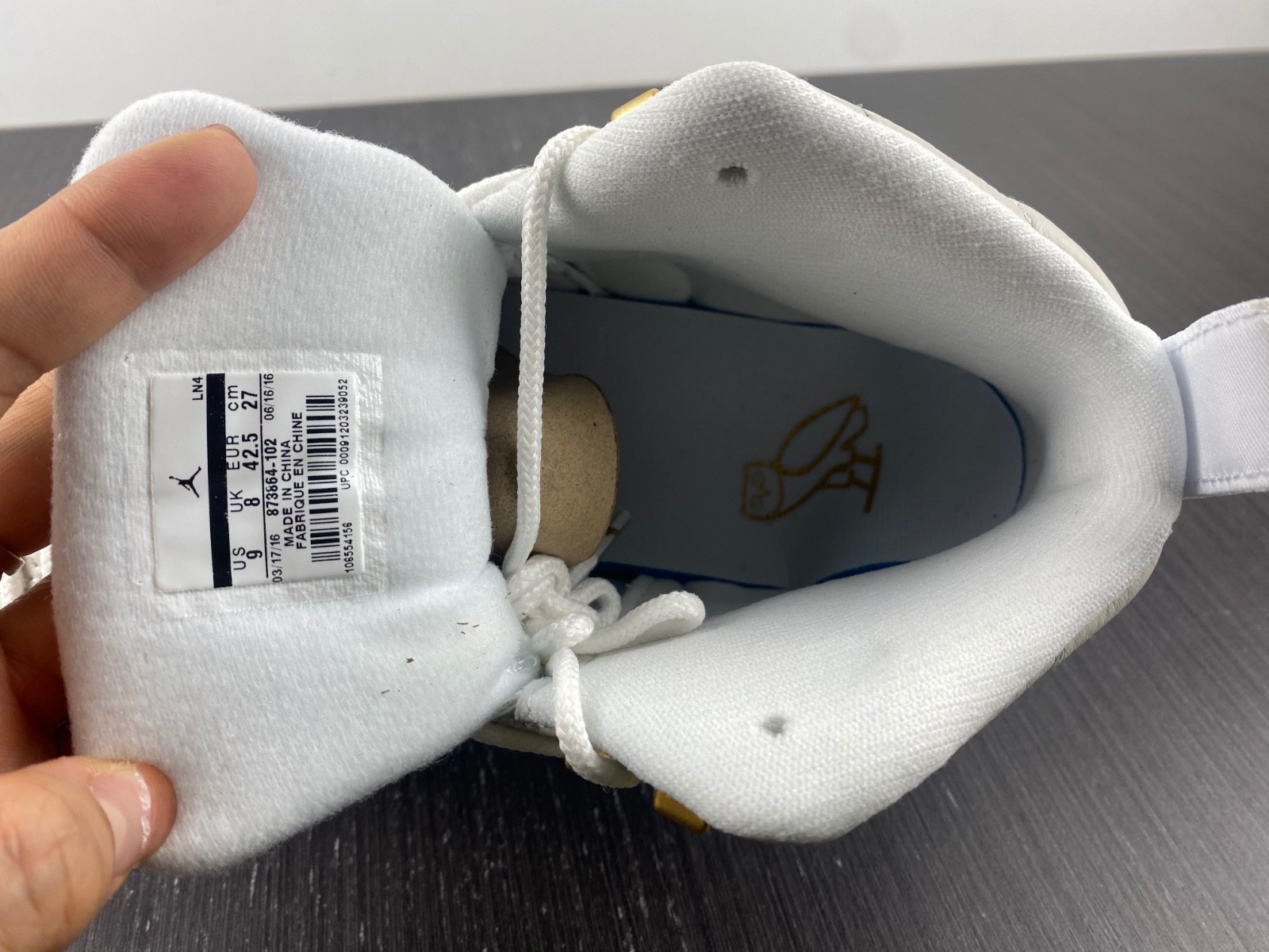 Air Jordan 12 Retro OVO White - 873864-102