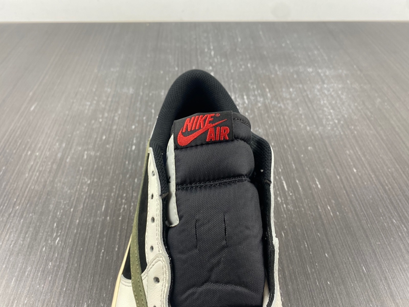 Travis Scott x Air Jordan 1 Low OG Olive DZ4137-106