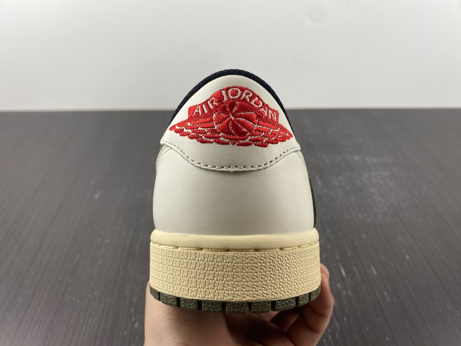 Travis Scott x Air Jordan 1 Low OG Olive DZ4137-106