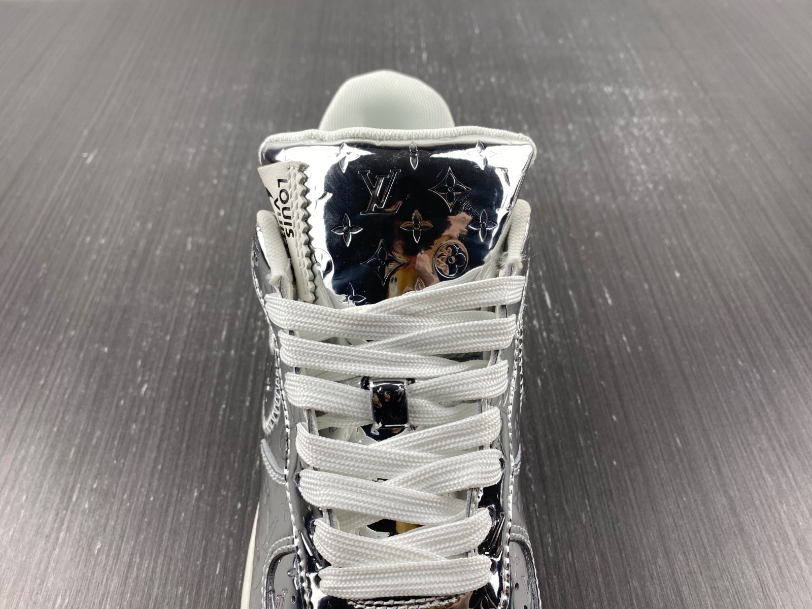 L-V And Nike "Air Force 1" silver 1A9VER