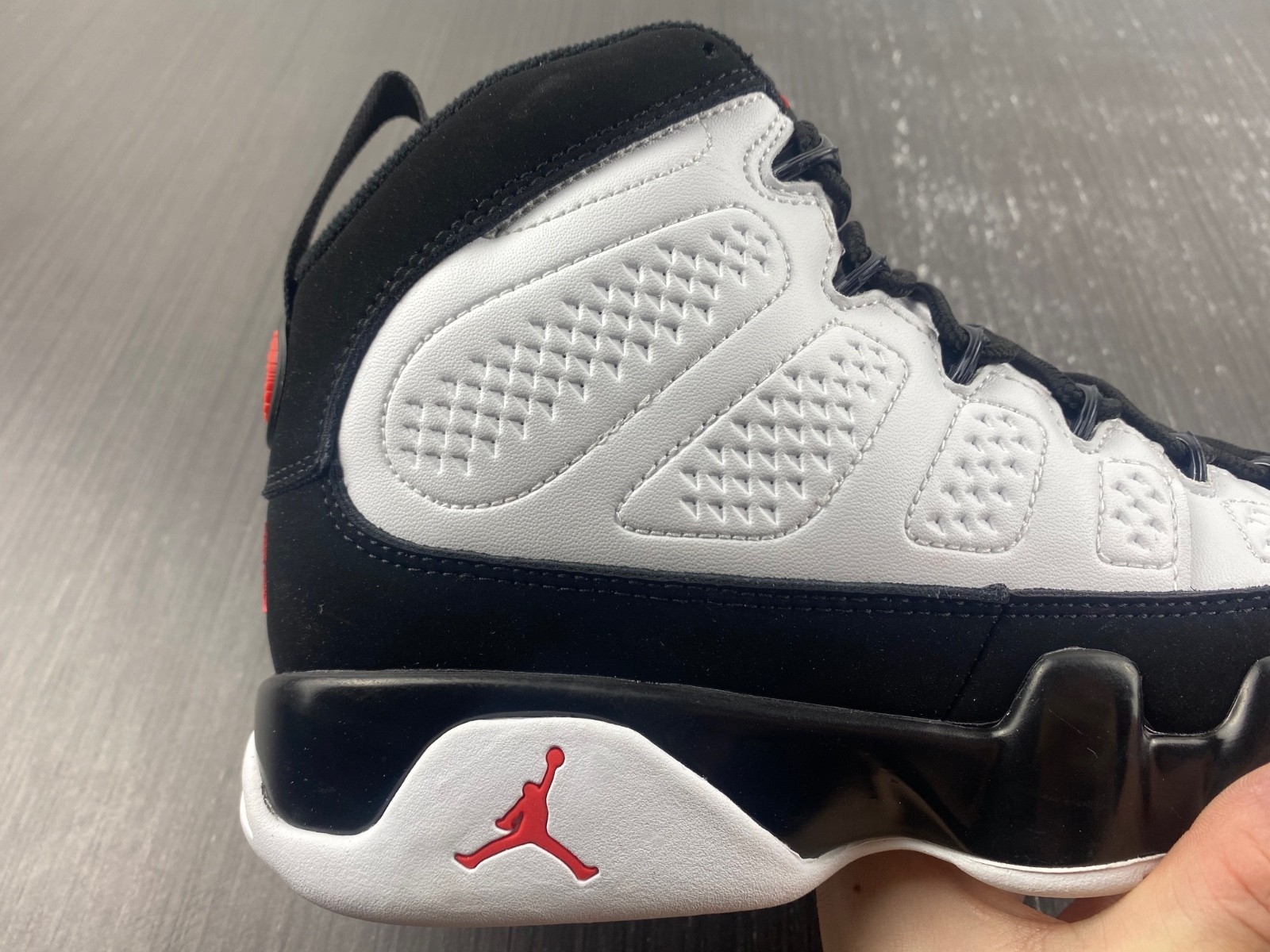 Air Jordan 9 Retro OG