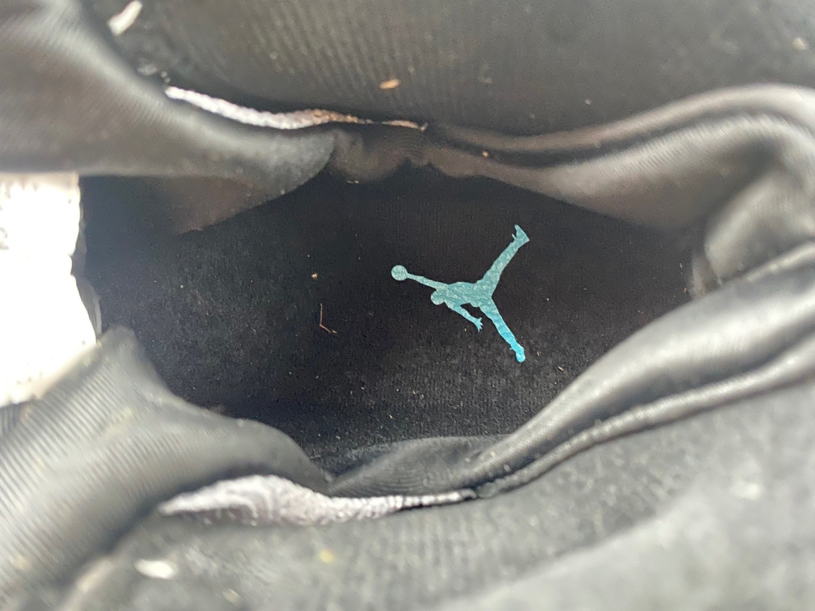 Air Jordan 9 Retro University Blue - CT8019-140