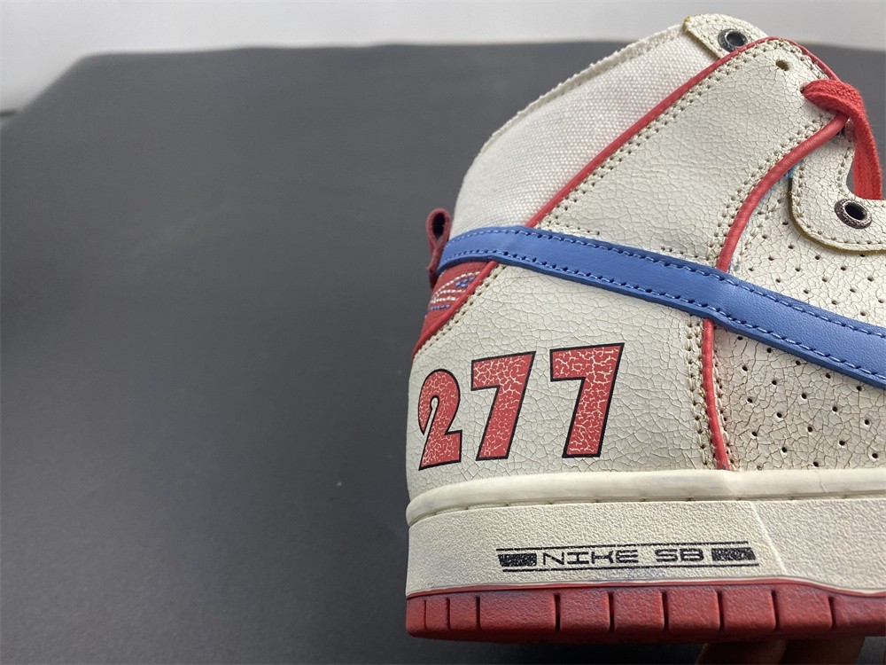 Ishod Wair x Magnus Walker x Nike SB Dunk High DH7683-100