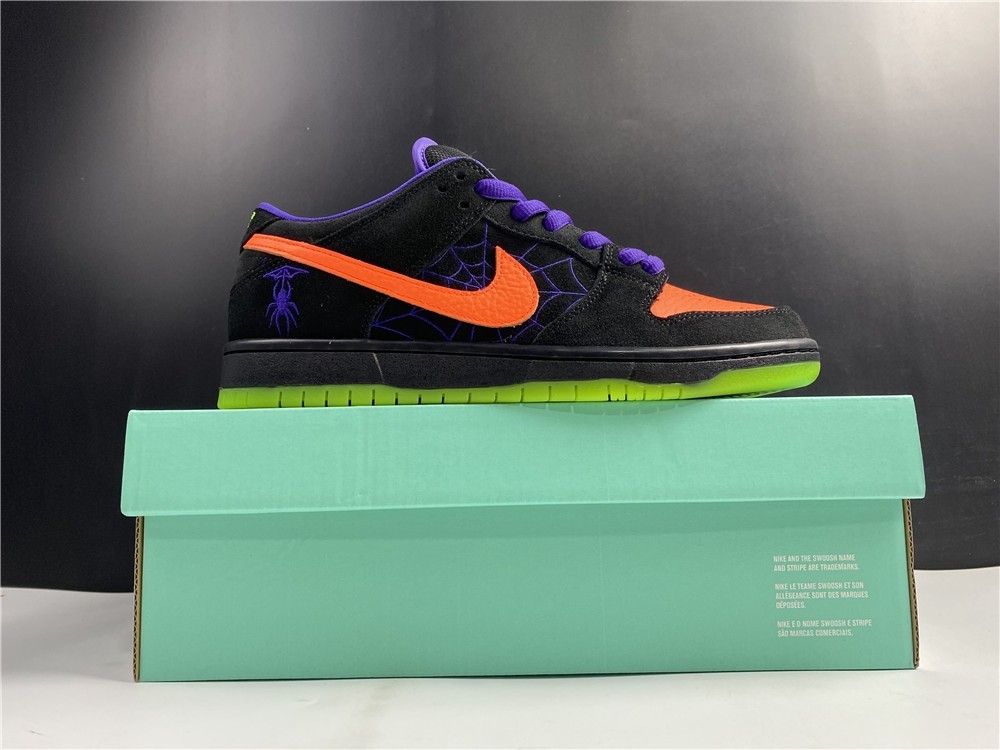 Nike SB Dunk Low “Night of Mischief” BQ6817-006