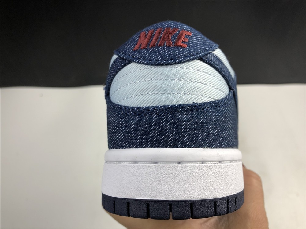 Nike SB ZOOM Dunk Low PRO 854866-444