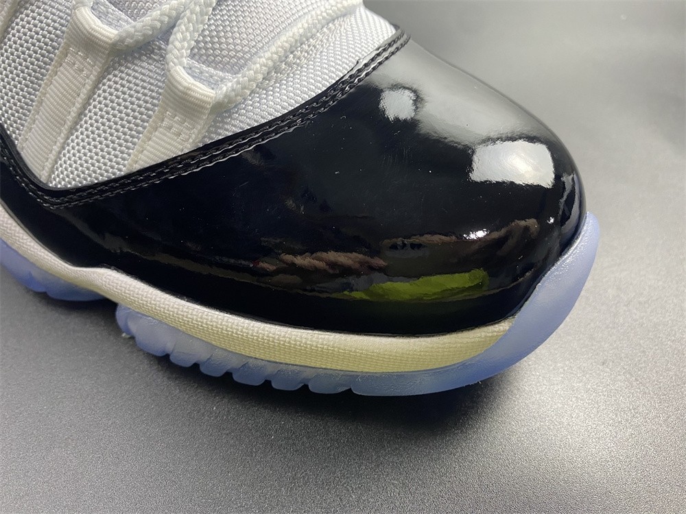 AIR JORDAN 11 RETRO LOW "CONCORD" BLACK/ WHITE mens 528895-153