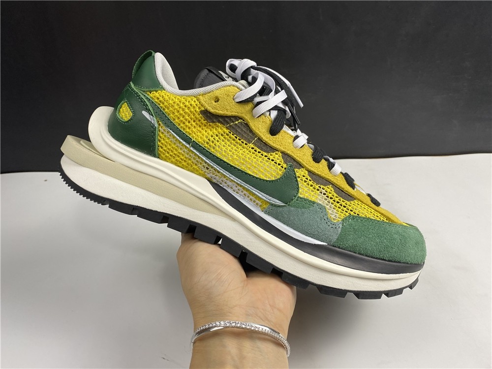 Sacai x Nike VaporWaffle “Tour Yellow” CV1363-700