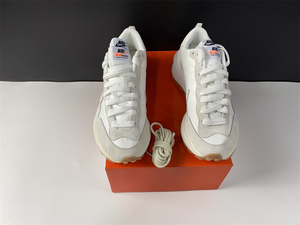 Nike regasus vaporrly SP x Sacai DD1875-100