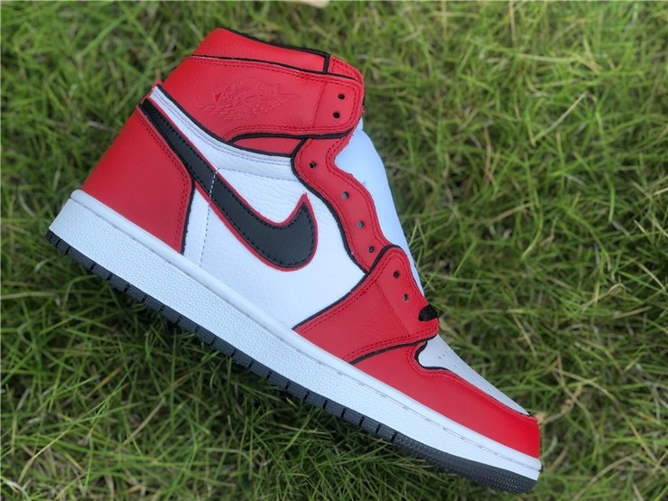 Air Jordan 1 Bloodline 2.0 555088-129