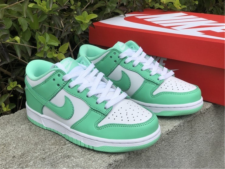 Nike Dunk Low “Green Glow” DD1503-105