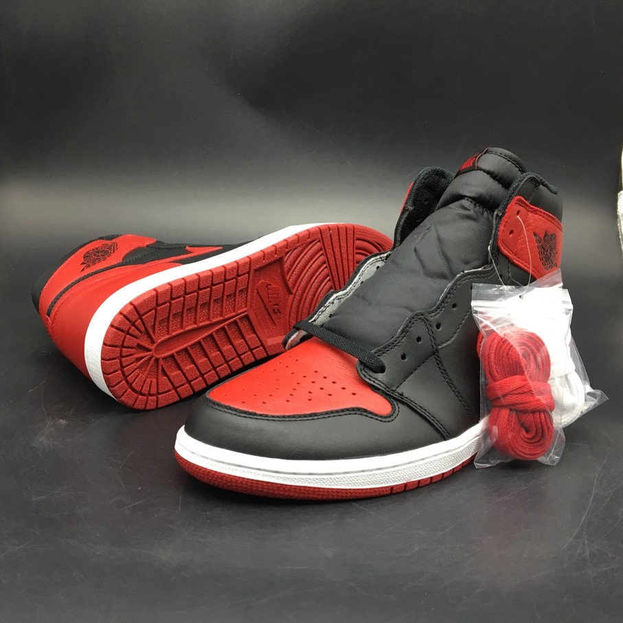 AJ1 Air Jordan 1 Retro High OG Banned 555088-001