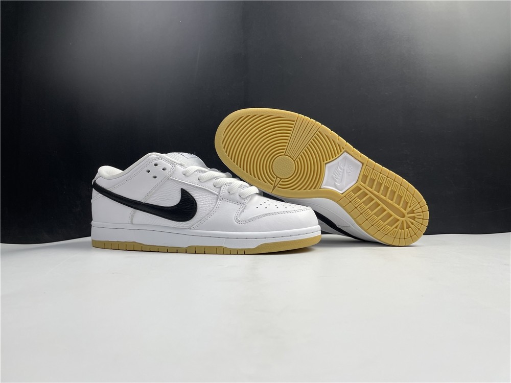 Nike SB Dunk Low “Classic Green” CD2563-100