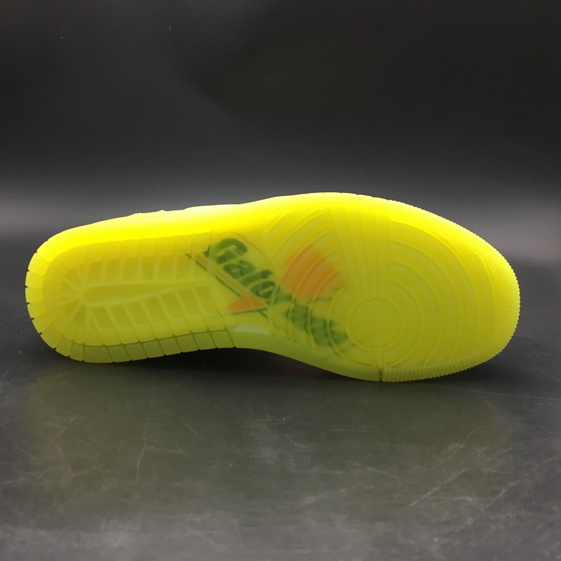 AIR JORDAN 1 RETRO HI “Gatorade”  Cyber mens AJ5997-345