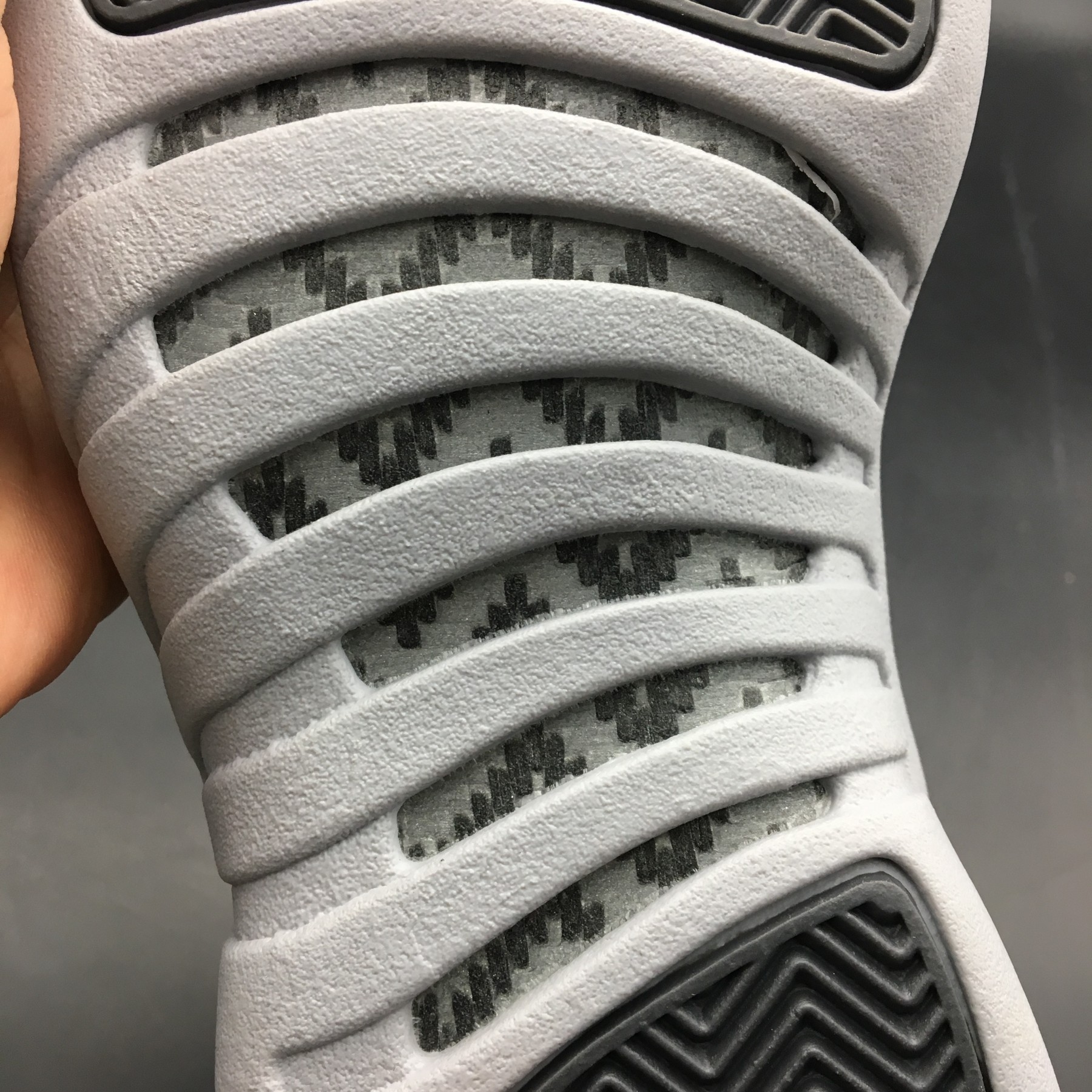 AIR JORDAN 12 RETRO "DARK GREY" 130690-005