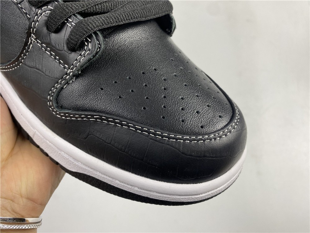 Nike SB Dunk Low BV1310-001