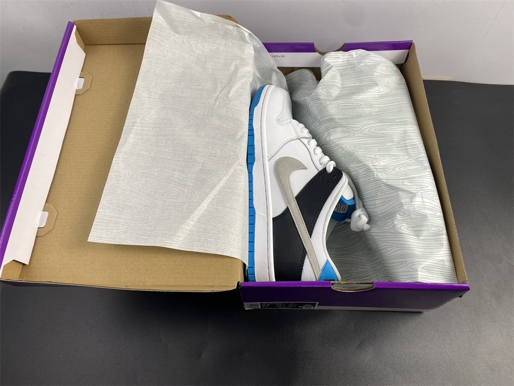 Nike SB Dunk Low Laser Blue BQ6817-101