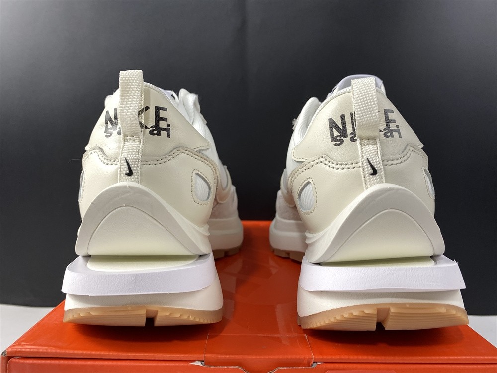 Nike regasus vaporrly SP x Sacai DD1875-100