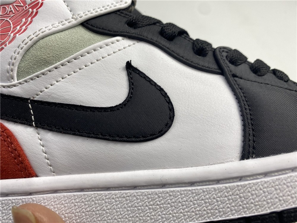 Air Jordan 1 Mid 852542-100