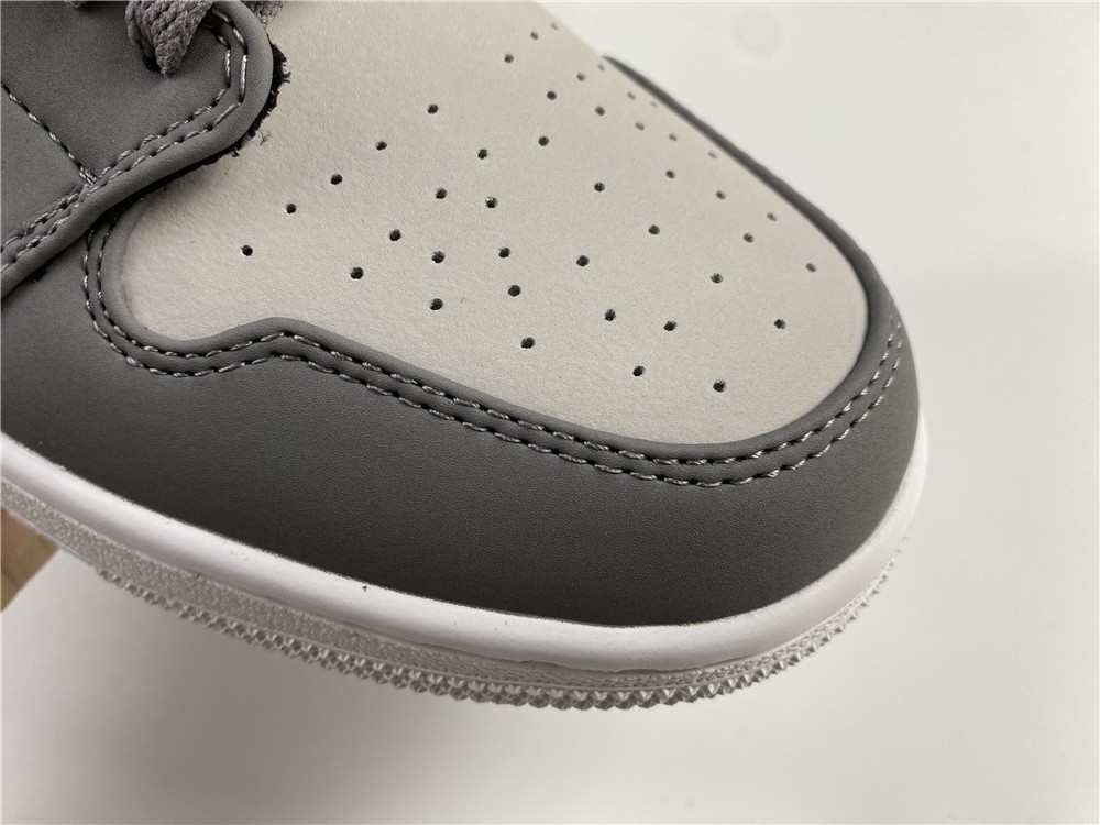 Air Jordan 1 mid AJ1 554724-072