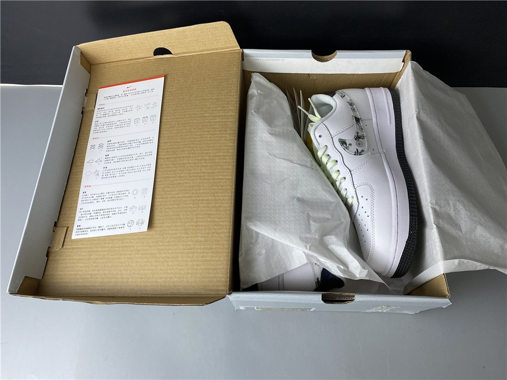 Nike Air Force 1 “Daisy Pack” CW5859-100