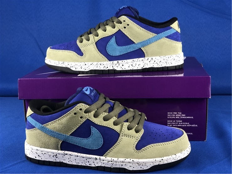 Nike SB Dunk Low “Celadon” BQ6817-301